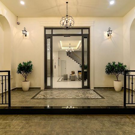 Cozrum Homes The Gallery Residence โฮจิมินห์ซิตี้ ภายนอก รูปภาพ