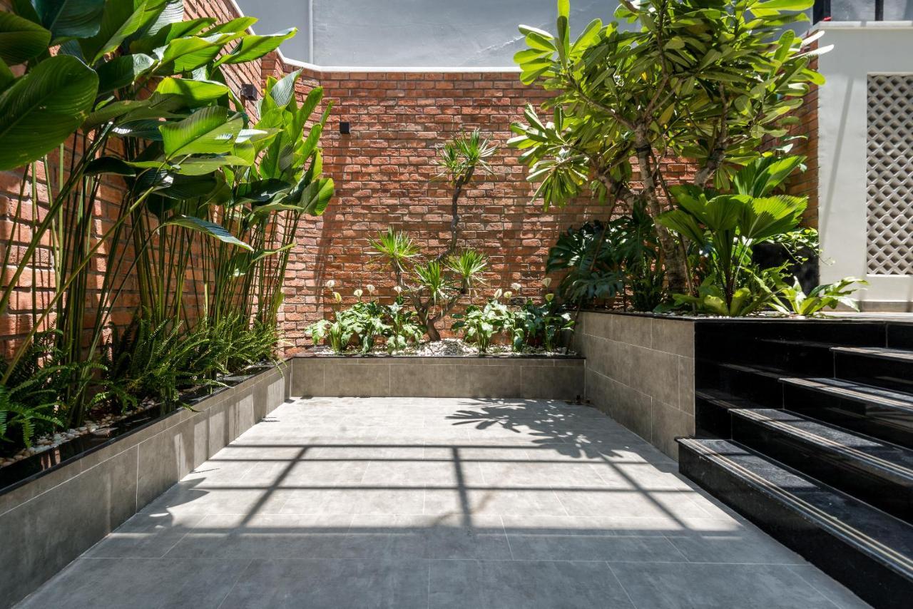Cozrum Homes The Gallery Residence โฮจิมินห์ซิตี้ ภายนอก รูปภาพ